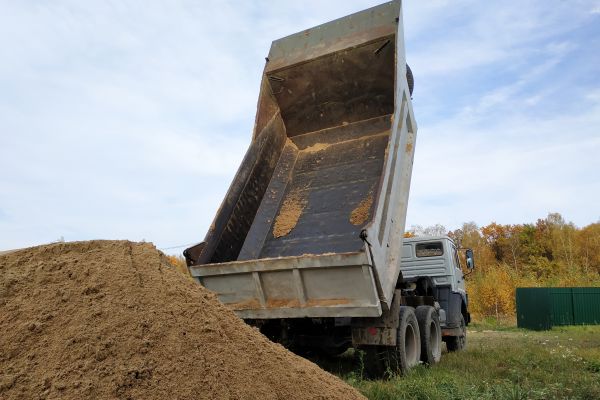 Topsoil Delivery in Plant City