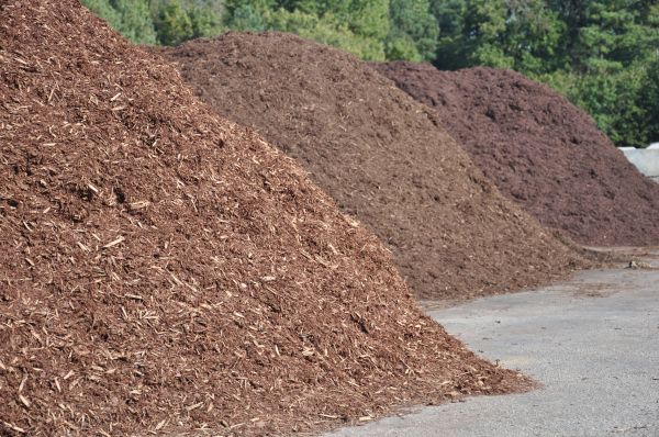 Brown Mulch Delivery in Plant City