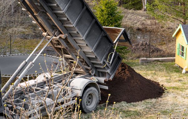 Yard Soil Delivery in Plant City