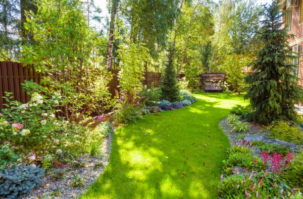 Monthly Garden Maintenance in Plant City