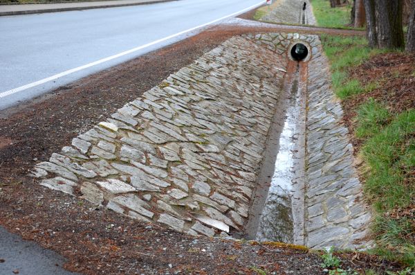 Ditch Landscaping in Plant City