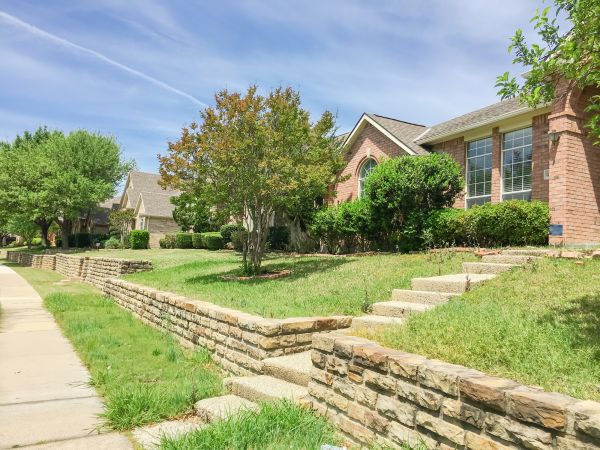 Sloped Yard Landscaping in Plant City