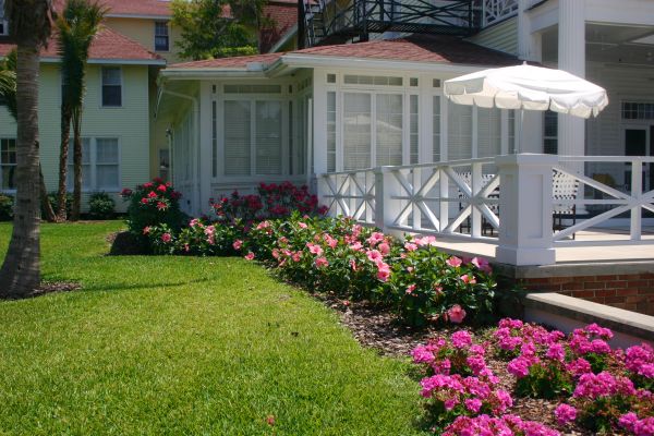 Deck Landscaping Service in Plant City